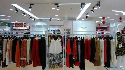 格蕾斯品牌折扣店 零庫存免費加盟，助您輕松開啟品牌女裝批發之路